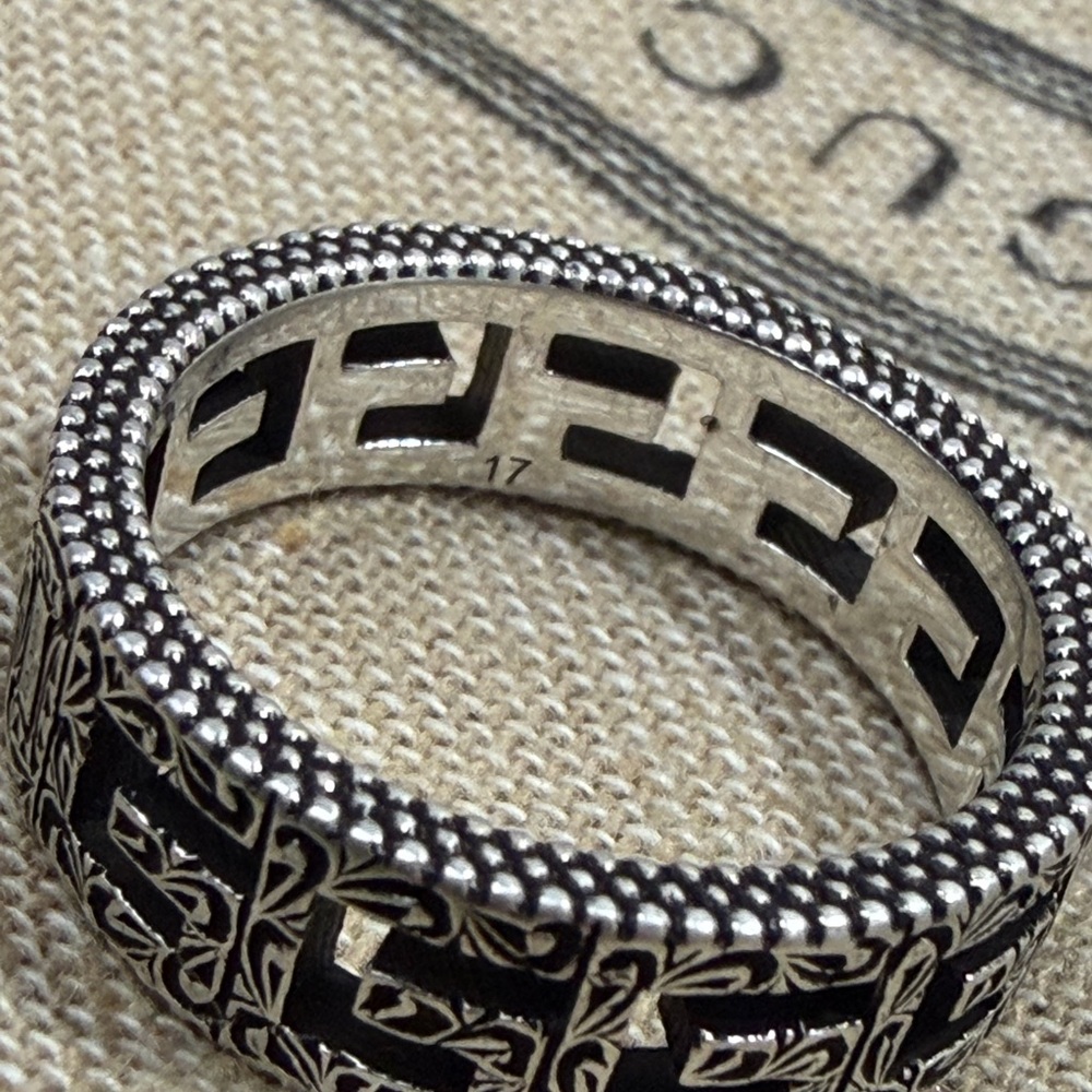 Gucci Square GG Silver Rings - Picture 7 of 9